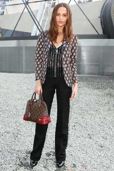 Look 12